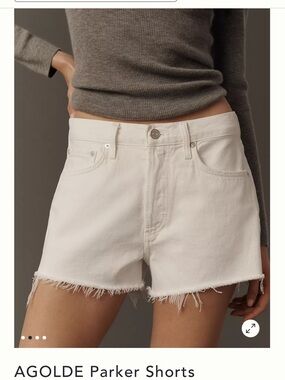 Agolde Cream Raw-Hem High-Rise Denim Shorts in marshmallow